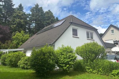 Haus mit PV-Anlage direkt am Wasserwerkswald