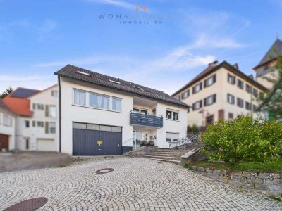 Einfamilienhaus mit Garten, Garage &  separater Wohnung