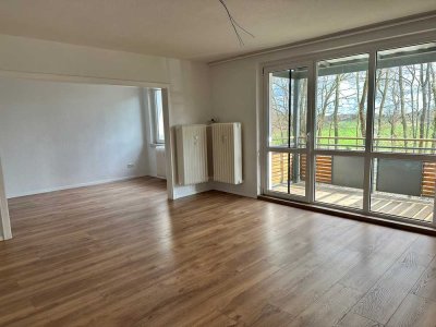 +++ Familienglück am Waldrand mit Balkon und Tageslichtbad+++