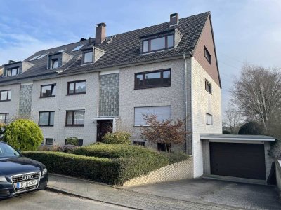 6 Familienhaus auf Erbpachtgrundstück in beliebter Wohnlage von Wersten/Grenze Himmelgeist