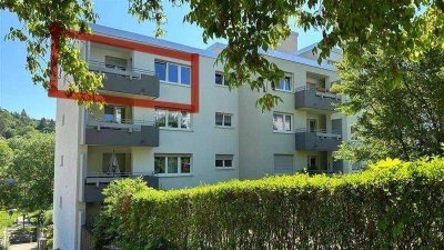 Erstbezug nach Sanierung: 3,5-Zimmer-Wohnung mit EBK & Tageslichtbad