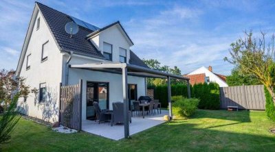 Familienglück in Watenbüttel: Modernes EFH mit Kamin, neuer Küche & 5 Zimmern