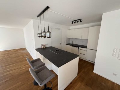 Moderne 2,5-Zimmer-Wohnung mit Terrasse in Neubau – im 5-Parteienhaus