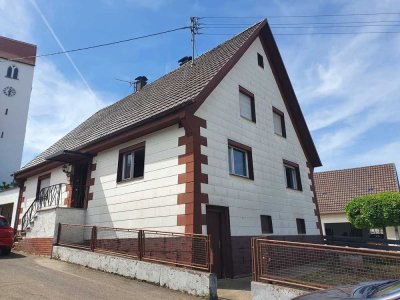 Willkommen in Aislingen - Denkmalgeschütztes Einfamilienhaus sucht neuen Eigentümer!