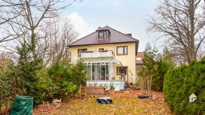 Traumhafte Souterrainwohnung mit Wintergarten und eigenem Garten in Berlin Tegel