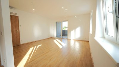 2 moderne Neubauwohnungen mit PV-Anlage &amp; Balkon