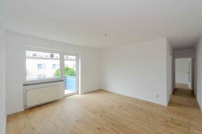 Kürzlich komplett saniert! Helle und freundliche 3-Raum-Wohnung in sehr ruhiger Lage