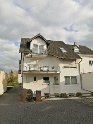 Sehr schöne 2-Zimmer-Wohnung mit großem Sonnenbalkon