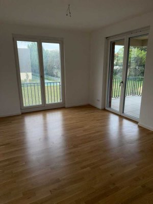 Exclusive 2 Bedroom Apartment with Kitchen, Balcony and Parking Garage