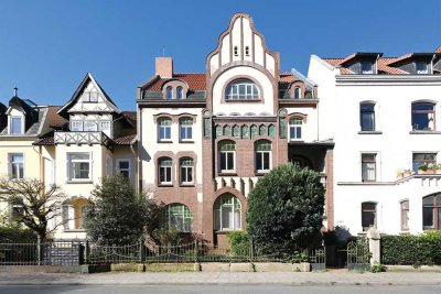 Hannover - Malerviertel: Charmante Altbauwohnung zum Sanieren!