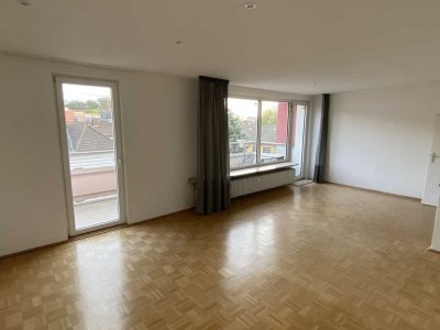 Schöne, helle 3-Zimmer-Wohnung mit Balkon, Terrasse & Garage