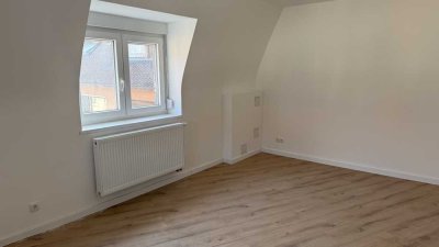 Helle 3-Zimmer Wohnung mit Balkon im 3. OG in Mannheim-Neckarau