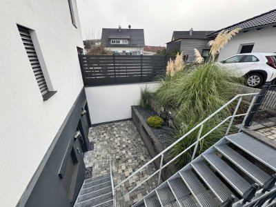 Neuwertige 2-Zimmer-Wohnung mit Balkon und EBK in Engen