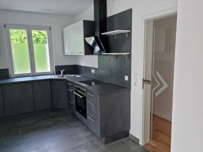 Schöne und sanierte 3-Raum-Wohnung mit gehobener Innenausstattung mit Einbauküche in Tuttlingen