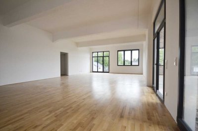 Loft-Denkmal mit Terrasse – außergewöhnliche Architektur auf ca. 142 m²
