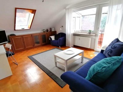 Möbliert - gemütliche DG-Wohnung mit großem Balkon ins Grüne in Leinfelden