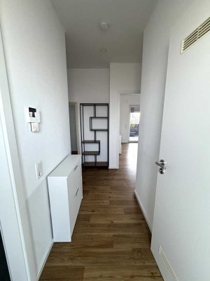 Ganz zentral: Schöne Möblierte 2-Zimmer-Wohnung in der Innenstadt mit Balkon!