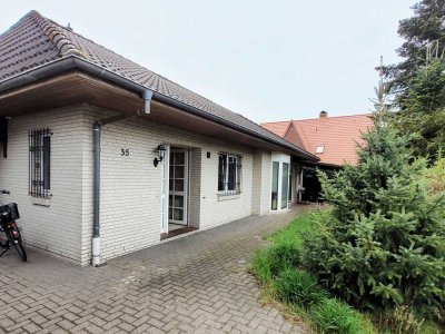 Freistehendes Einfamilienhaus in Hatten mit wunderschönem Garten