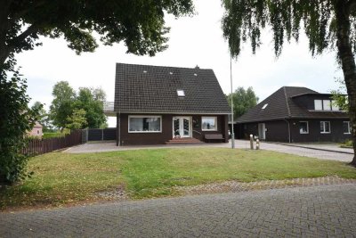 Geräumiges Einfamilienhaus mit großzügigem Grundstück und einem unverbauten Blick!