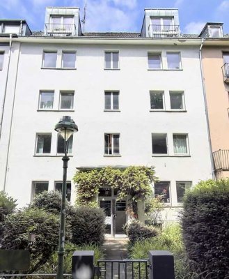 Gepflegte Hochparterrewohnung zentral und ruhig; Provisionsfrei!