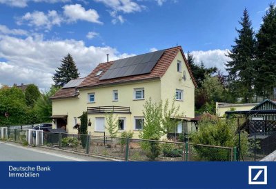 Teilsaniertes Ein- bis Zweifamilienhaus