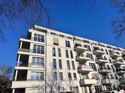 Helle und barrierefreie 2- Zimmer-Wohnung im Brehme Palais mit süd-west Terrasse in Berlin Pankow