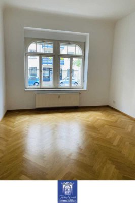 Reizende Familienwohnung mit Balkon und Wohnküche in unmittelbarer Elbnähe!
