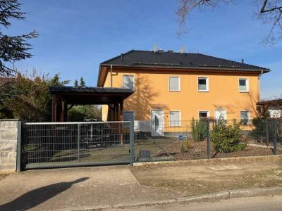 Exkl. 4-Zi.-DH-Hälfte mit gr. Garten an d. Stadtgrenze Berlin-Buch