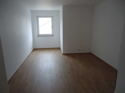 Freundliche 3-Zimmer-Wohnung mit großem Balkon in Schweitenkirchen