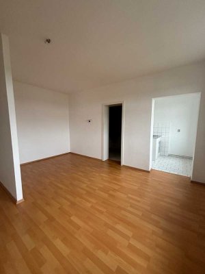 Niedliche 1-Raumwohnung in zentraler, ruhiger Lage & mit Ausblick ins Grüne