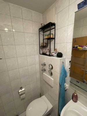 Ruhige, helle 2-Zimmer-Wohnung mit Balkon im Zentrum von Dachau – 5 Min. zum Bahnhof