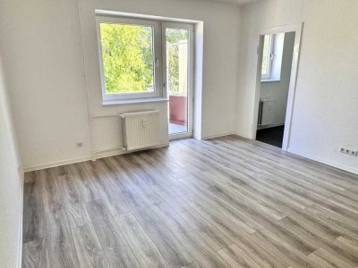 * TIP TOP RENOVIERT - klein aber FEIN - guter SCHNITT * Bezug ab SOFORT * lebhaftes Viertel *