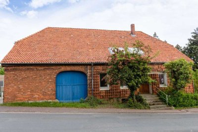 RUDNICK bietet historisches Pfarrwitwenhaus mit außergewöhnlichem Charme mit zusätzli. Baugrundstück
