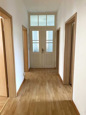 3 Raum komplett neu saniert -  nähe Damenviertel