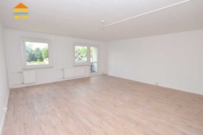 Platz für die ganze Familie 5-Raum-Wohnung mit 2 Balkonen, 2 Bädern Dusche und Wanne