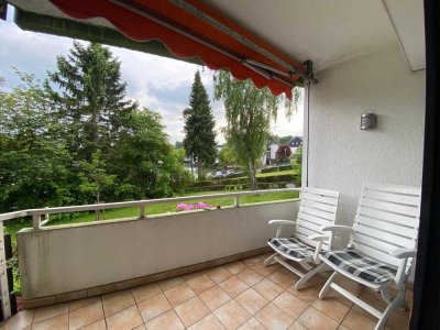 Stilvolle, sanierte 1,5-Zimmer-Wohnung mit Balkon und Einbauküche in Rengsdorf
