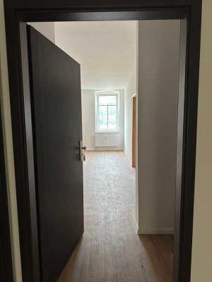 Erstbezug nach Sanierung: geräumige 2-Zimmer-Wohnung zur Miete in Mansfeld