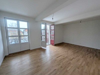 viel Platz: geräumige 2-Zi-Wohnung mit EBK, Balkon und TG in Löbtau!
