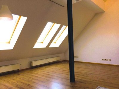 2,5 Zimmer DG Maisonette-Wohnung