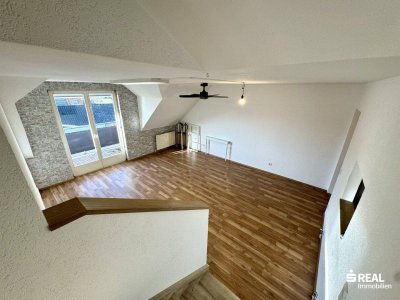 Tolle 2-Zimmerwohnung mit Balkon &amp; Carportparkplatz