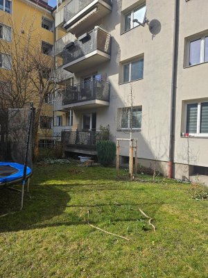 für Kapitalanleger, WG-geeignete 3 Zi-EG Wohnung,Nähe Uni`s,Privatverkauf