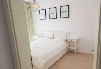 Stilvolle, modernisierte 1,5-Raum-EG-Wohnung mit Balkon und EBK in Leipzig