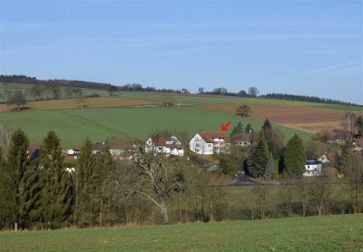 2-Zimmer Küche Bad Terrasse Souterrain und Stellplatz
