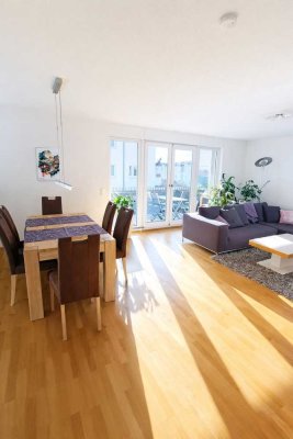 Sonnige 4-Zimmer-Wohnung mit 2 Süd-West-Balkonen in Top-Lage von Echterdingen - provisionsfrei
