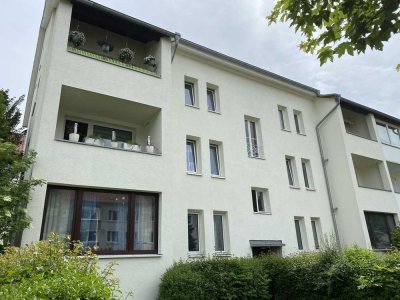 GUT BEDACHT IM ERSTBEZUG : Umfassend modernisiert für Eigennutzer und Kapitalanleger - FREI