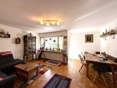 Reserviert - Wohnen an den Klostergründen – 2,5-Zimmer mit Sonnenbalkon und Blick ins Grüne!