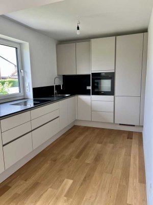 Einfamilienhaus mit gehobener Ausstattung und EBK in Ingolstadt Süd