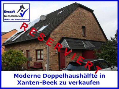 Aktuell reserviert: Moderne Doppelhaushälfte in Xanten-Beek zu verkaufen