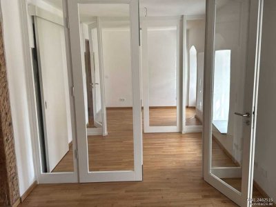 [] biburg [] kloster [] 2,5 raum wohnung 2. og [] parkett [] stellplatz [] ebk [] 2 bäder [] lift []