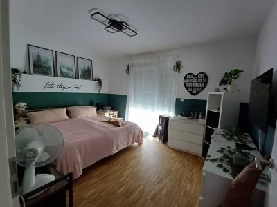 Zweitbezug mit EBK und Terrasse: attraktive 3-Zimmer-Wohnung im Anemonenweg